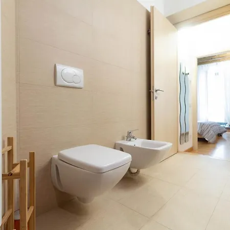 Apartment La Piccola Corte Al 24 - Affitti Brevi Italia Lecco