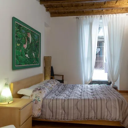 Apartment La Piccola Corte Al 24 - Affitti Brevi Italia Lecco